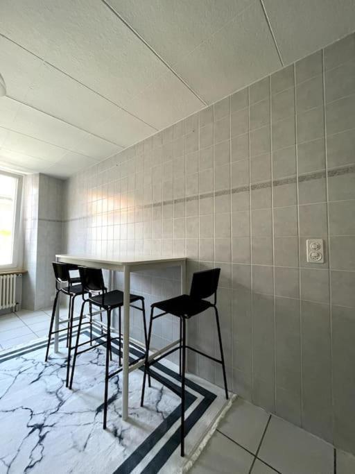 Appartement Avec Love Room Payerne Exterior foto